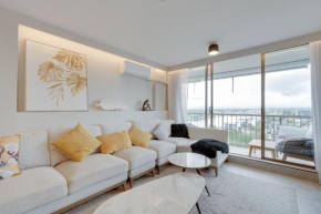 Luxury 3-BR Escape with Stunning Views